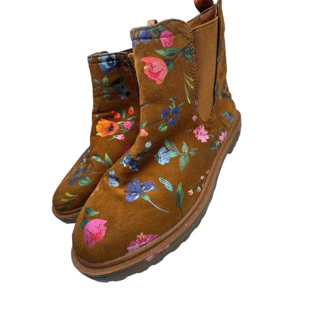 Steve Madden Girl Crystl‎ Floral Suede Chelsea Ankle Boots Brown side Zip 5